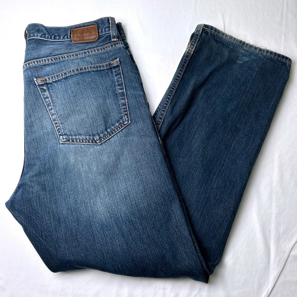 Gap Mens Easy Fit Jeans Blue 34x30 Straight Leg Medium Wash Faded Denim